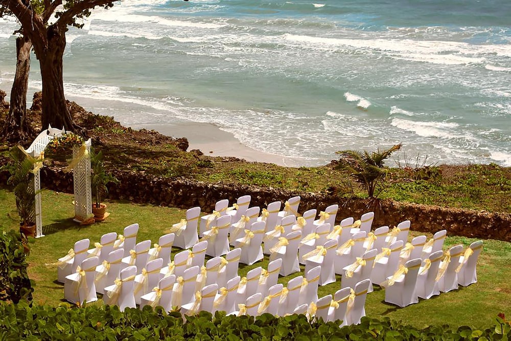 Magdalena Grand Beach Resort 45/52
