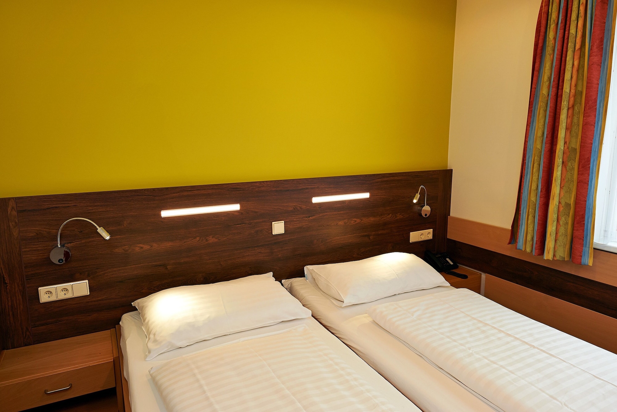 BASIC, DOUBLE BED
