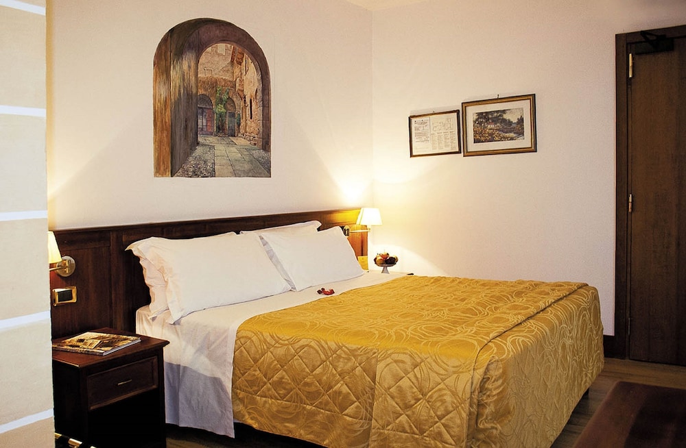 Hotel Aurora 17/50