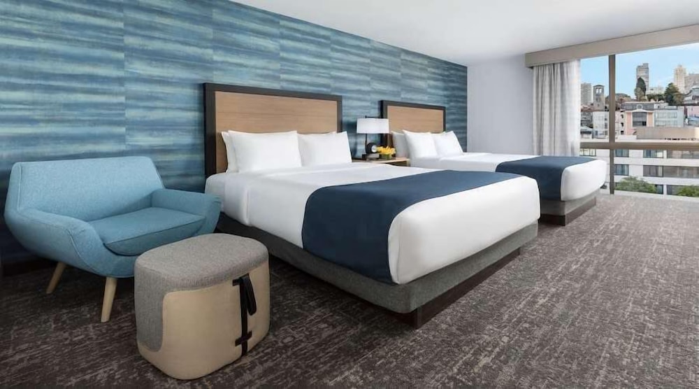ROOM, 2 QUEEN BEDS, PARTIAL BAY VIEW