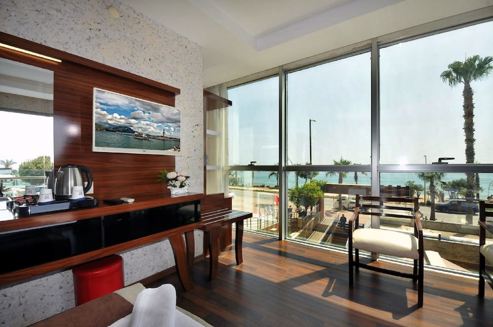 Grand Barhan Hotel 43/50