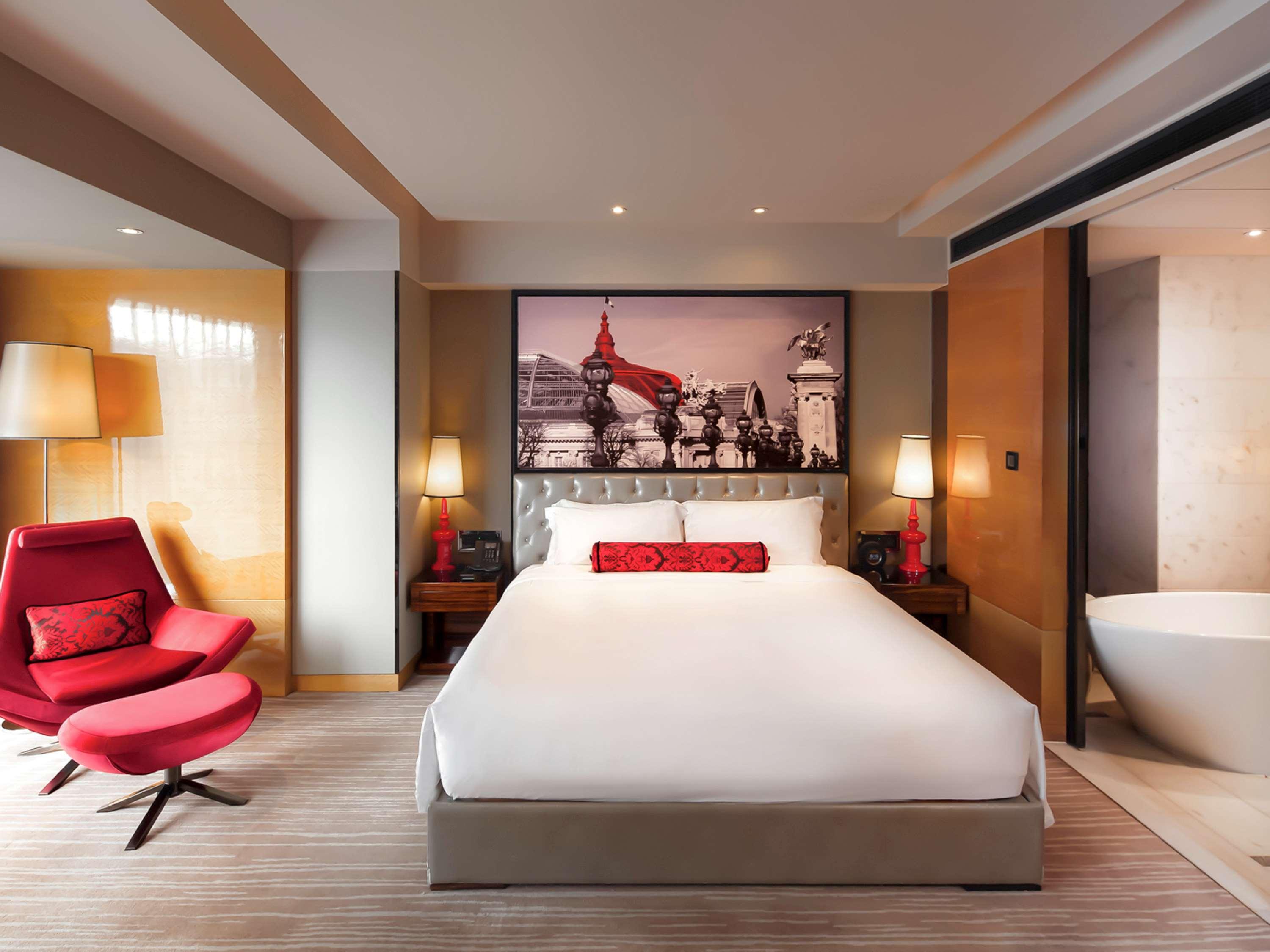 MILLESIME, CLUB, LUXURY, KING BED