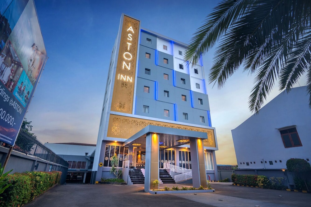 Aston Inn Rembang 6/55