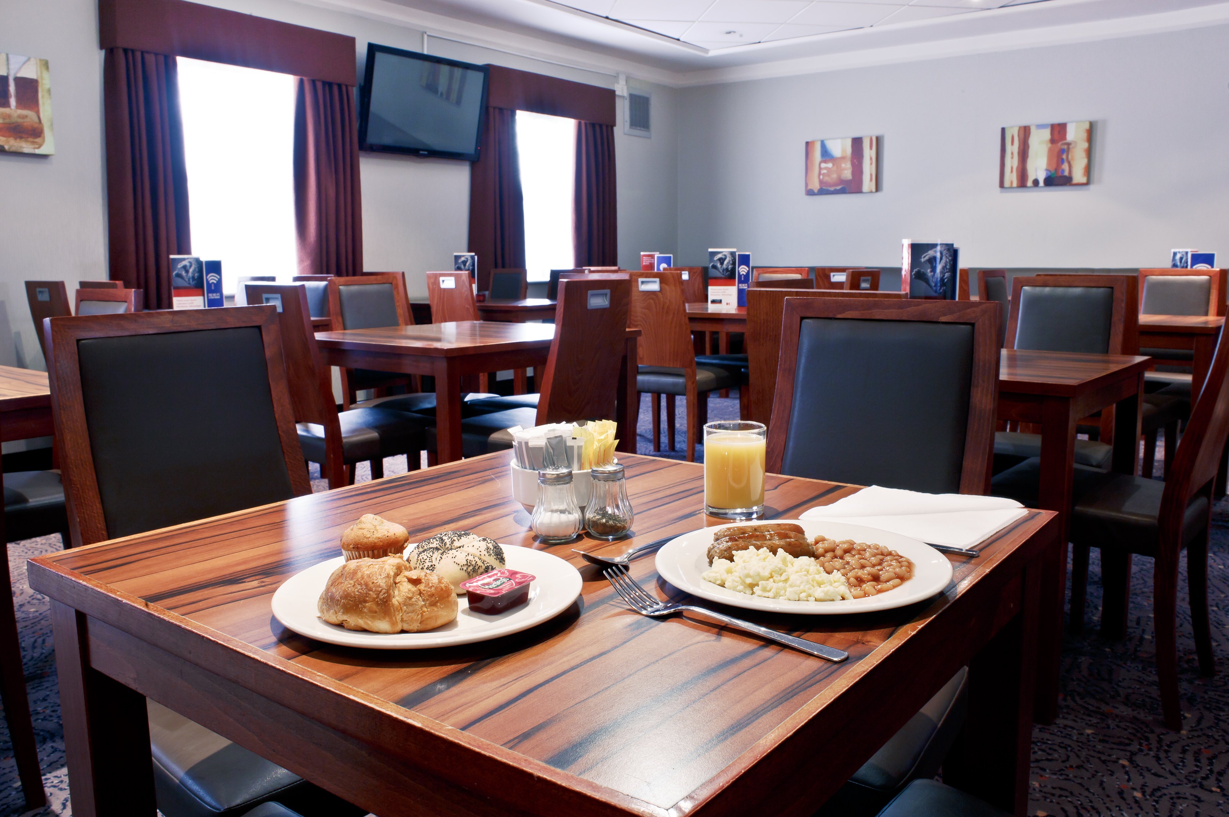 HOLIDAY INN EXPRESS YORK 42/72