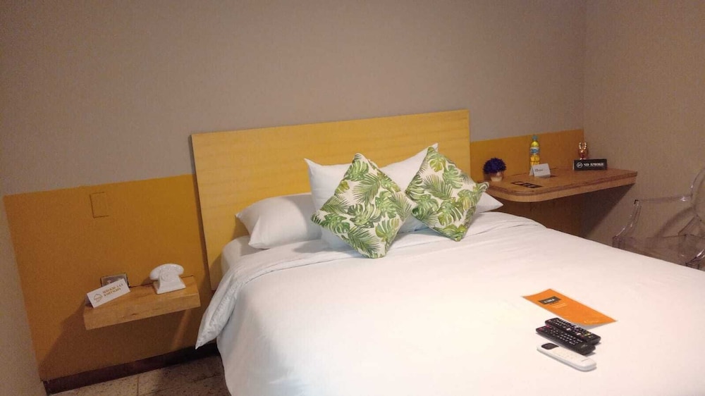 Cardedeu Express Hotel 20/48