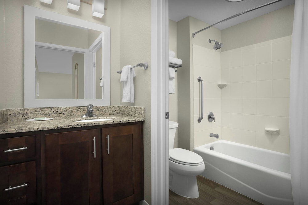 جناح بسريرين مزدوجين بغرفتي نوم لذوي الإعاقة، TOWNEPLACE SUITES CORPUS CHRISTI PORTLAND 4/9