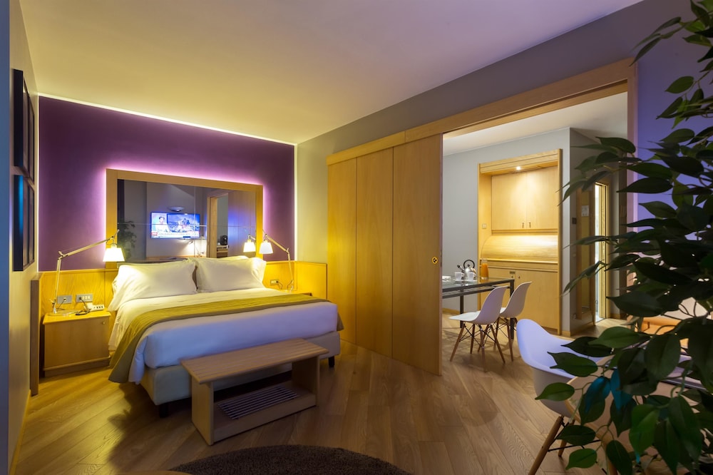 Best Western Plus Executive Hotel And Suites 15/54