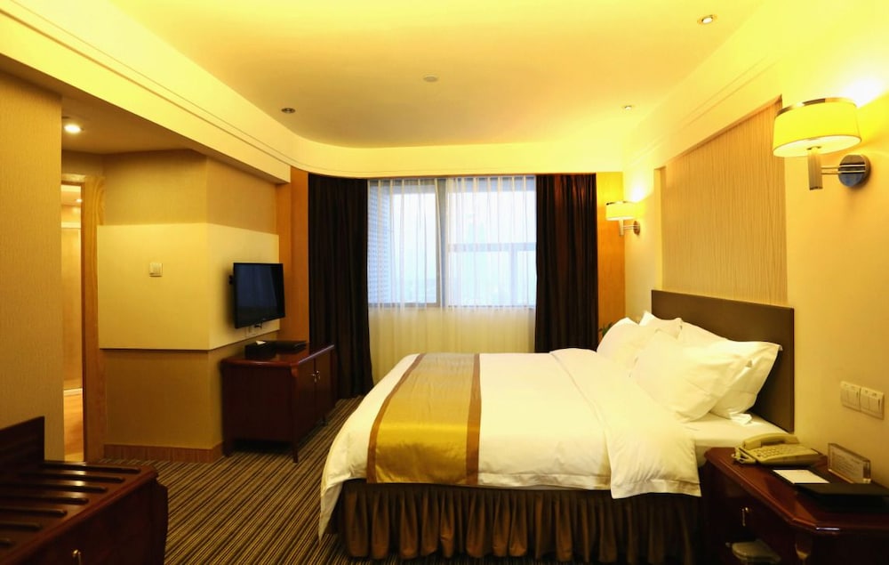 Shenzhen Sichuan Hotel 8/19