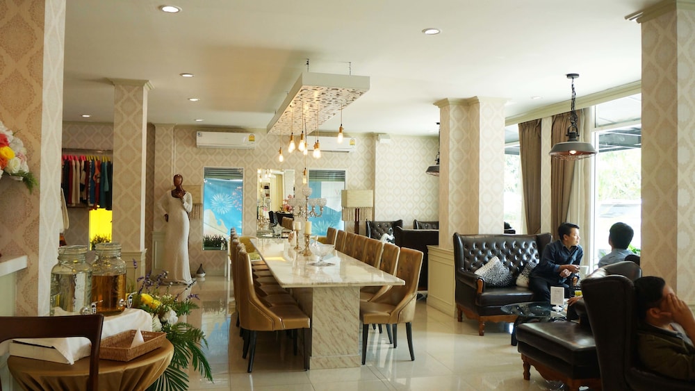 Westgate Residence Hotel 56/73