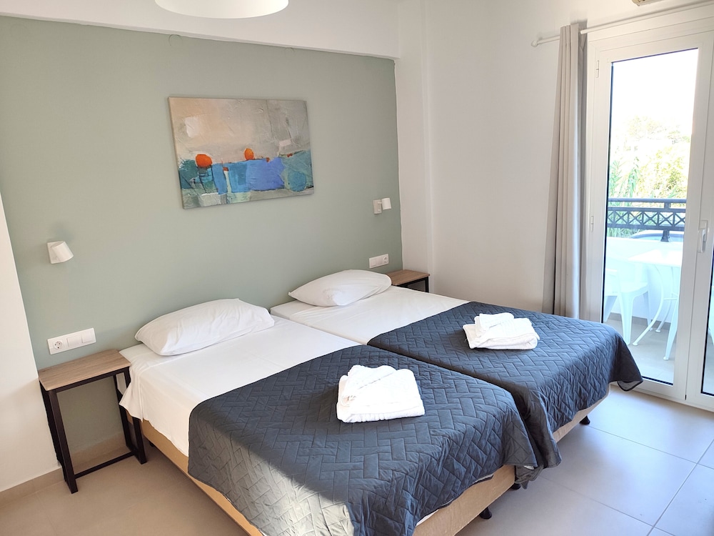 Kostas Apartments 16/48