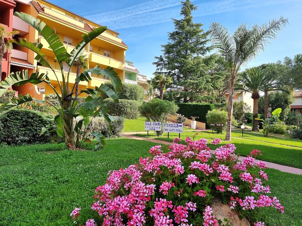 Loano 2 Village Residence Hotel 45/50