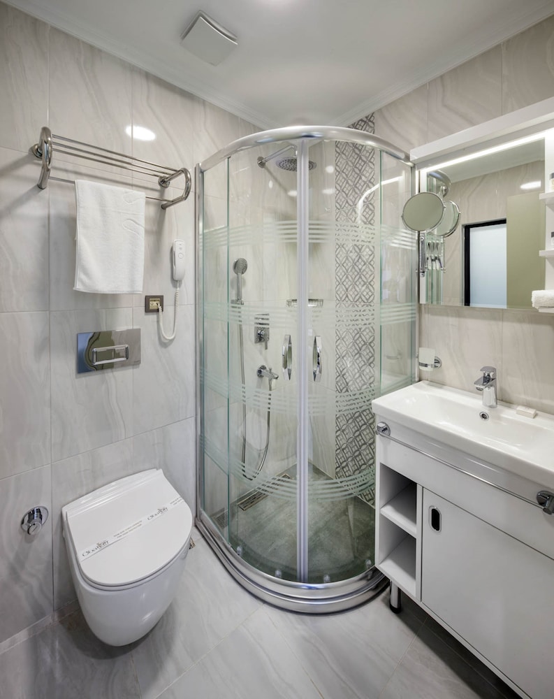 Obahan Hotel 33/39