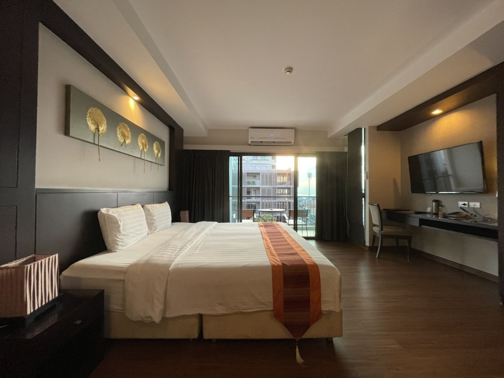 Fifth Jomtien Pattaya 36/83