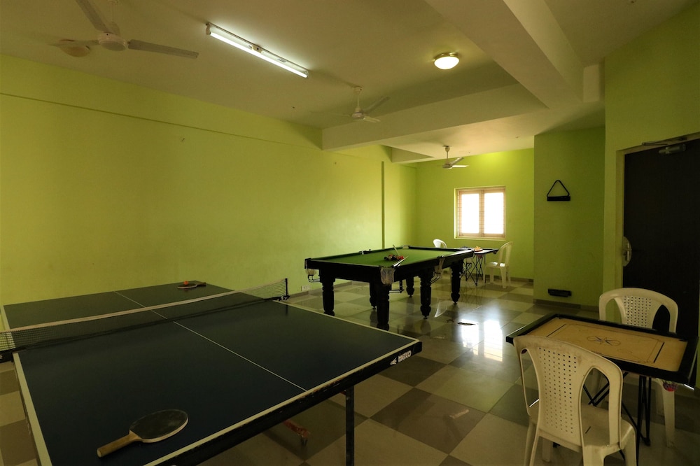 Goverdhan Greens Resort Dwarka 25/50