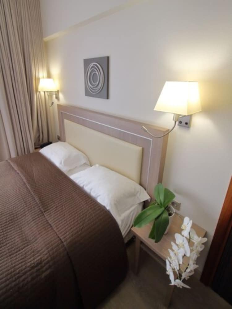 Villa Azur Hotel 11/34