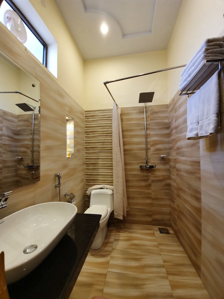 S Chalet Multan 44/44