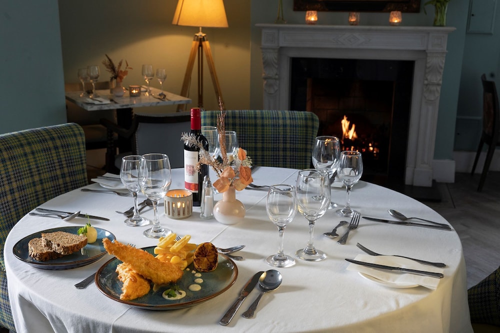 CAHIR HOUSE HOTEL 39/54