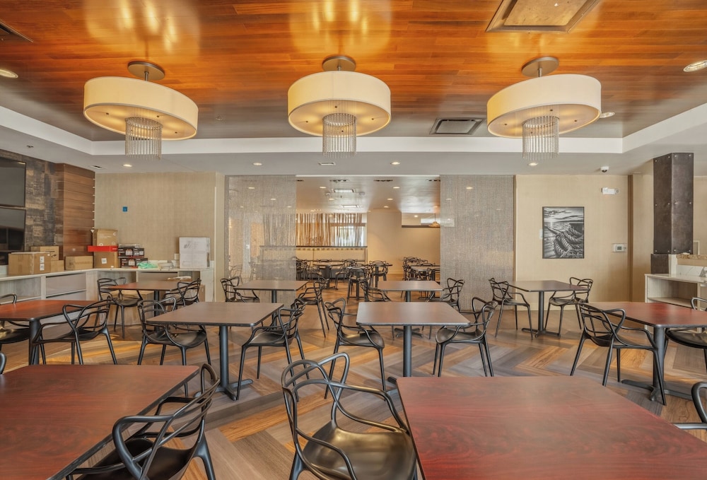 Holiday Inn Dallas Dfw Airport Area West 30/50