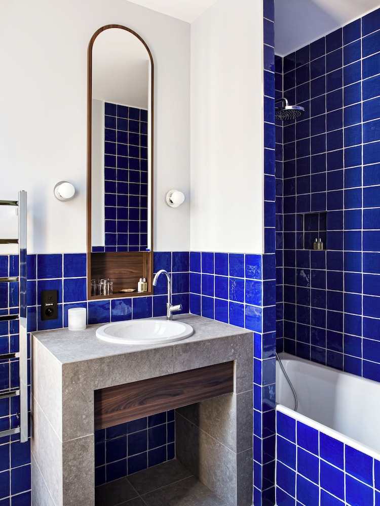 New Hotel Le Quai Vieux Port 68/69