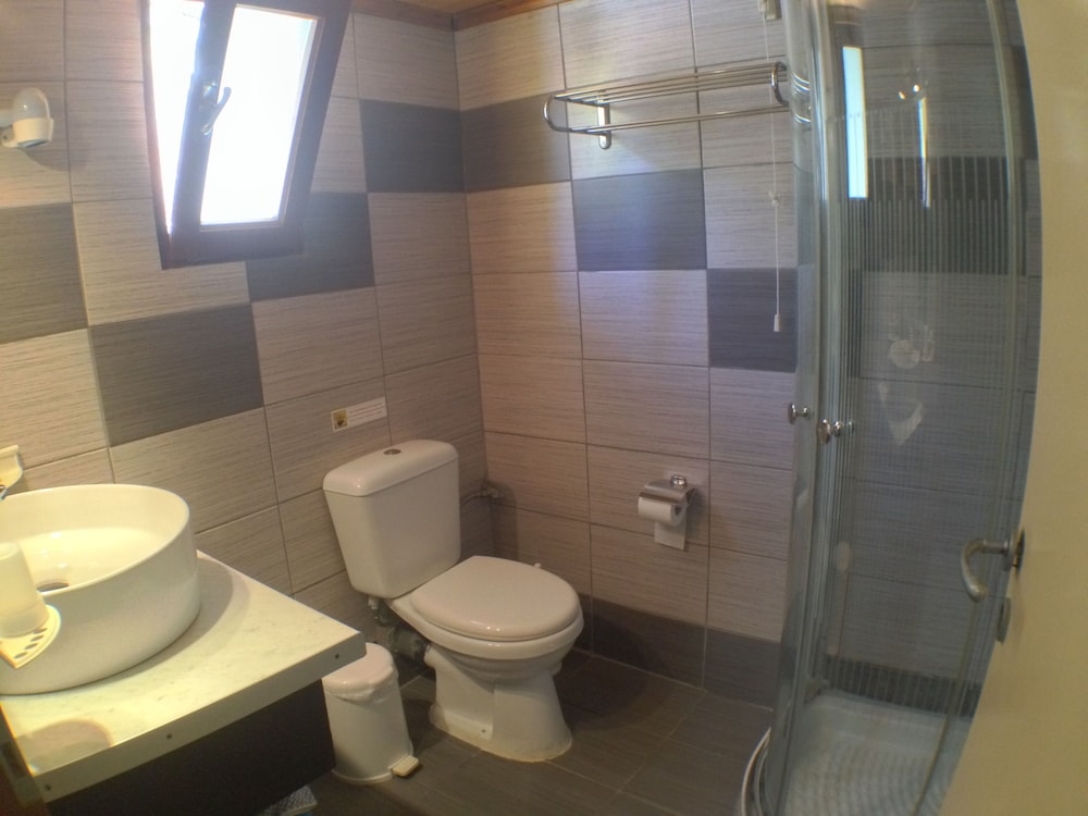 Politia Hotel 16/47