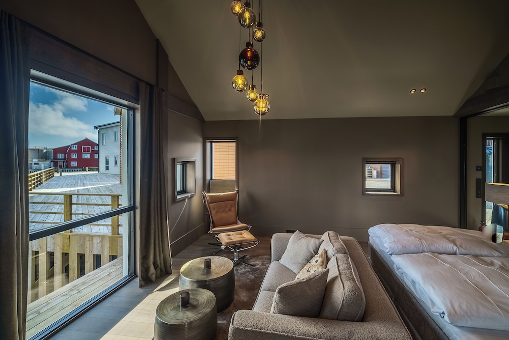 Henningsvaer Bryggehotell by Classic Norway Hotels 15/50