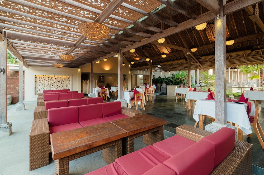 The Udaya Resort Spa 58/74