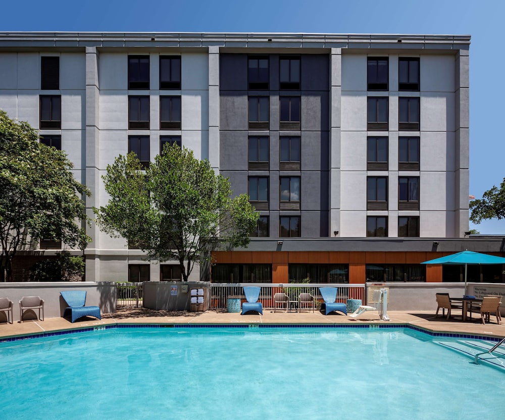 Hampton Inn Austin NW near The Domain (Ex Hampton Inn Austin Arboretum Northwest) 6/55