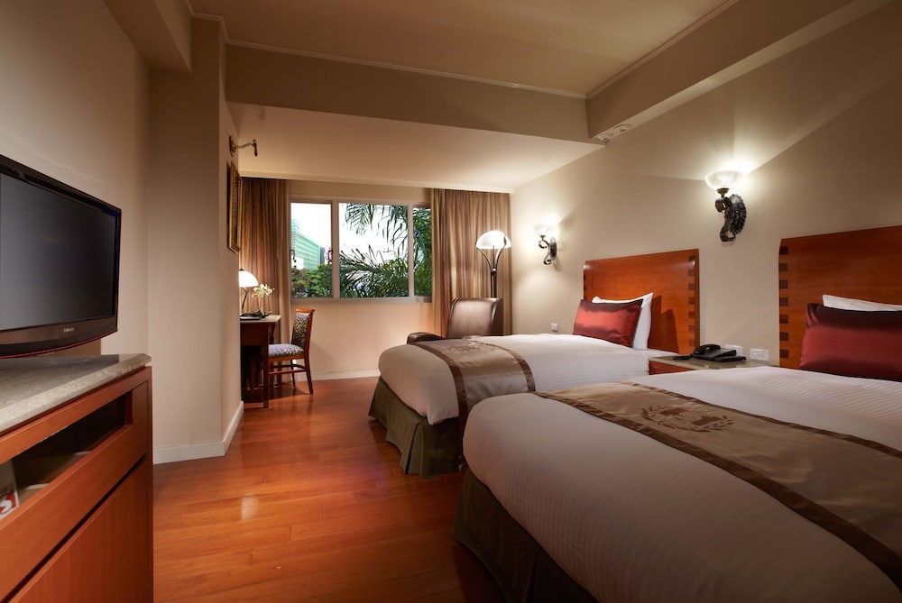 DELUXE, TWIN BEDS