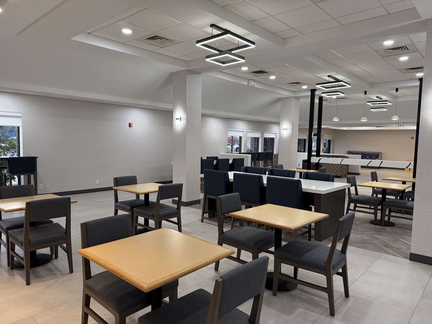 restaurant cafeteria