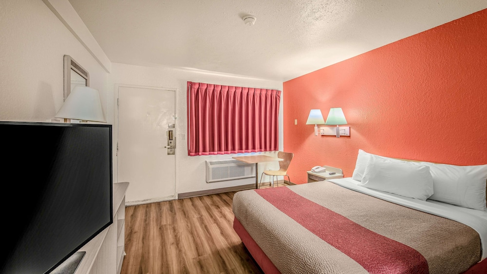 Motel6 Eureka, CA – Redwood Coast 15/60
