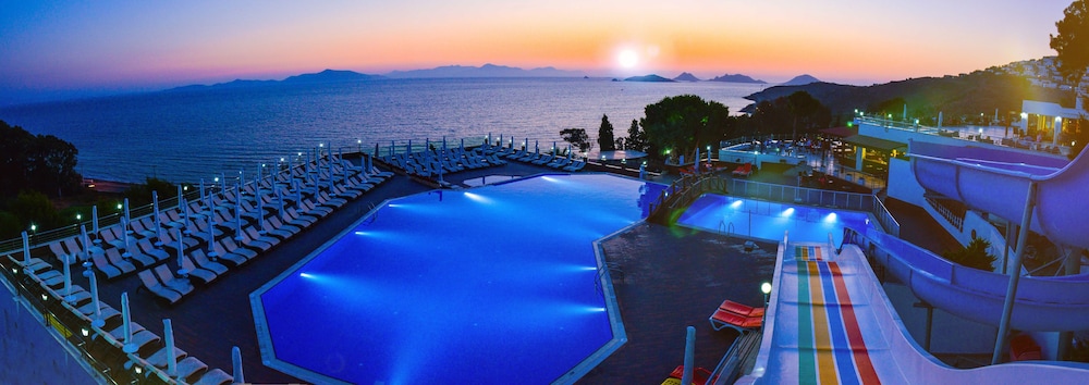 Asr-I Ala Hotel 36/41