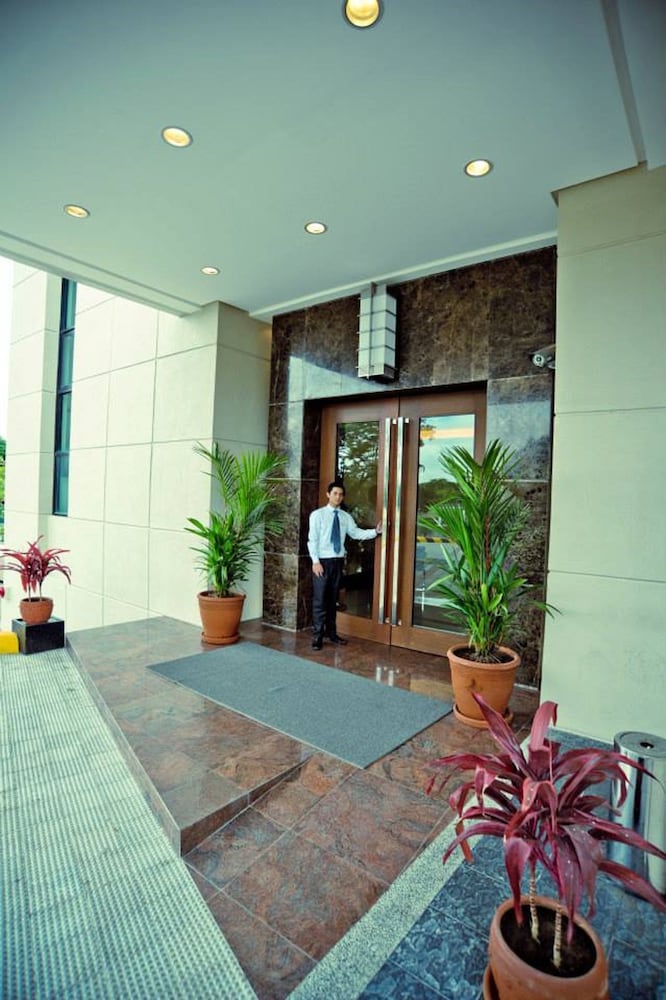 Lobby at SAN TOMAS SUITES, BATANGAS