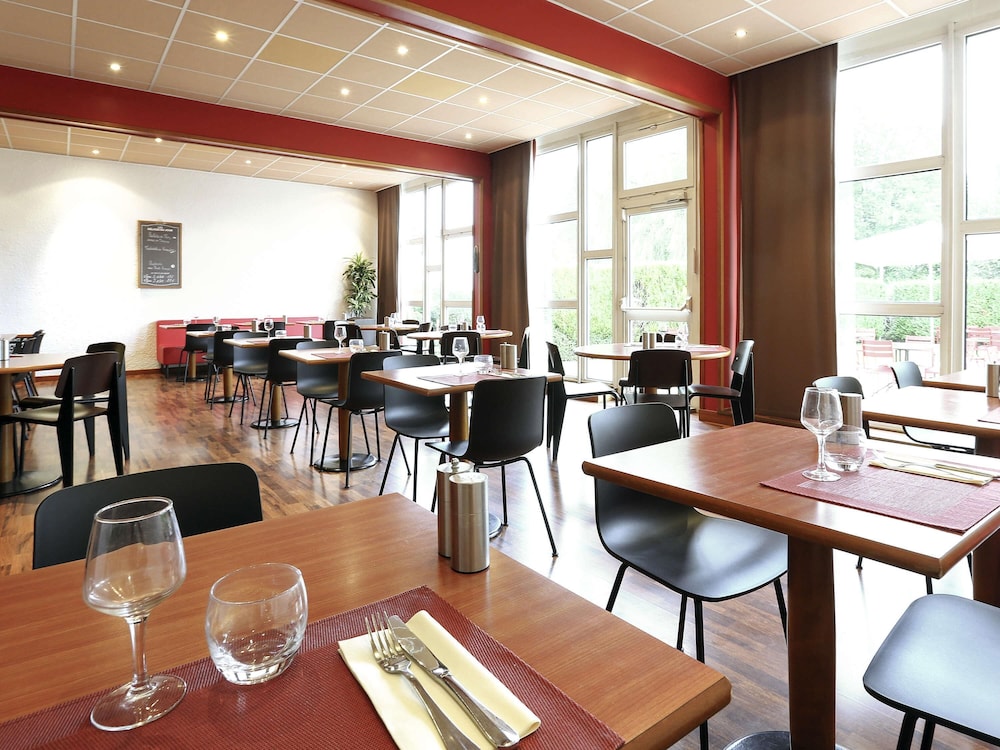 Ibis Charleville Mezieres 37/53