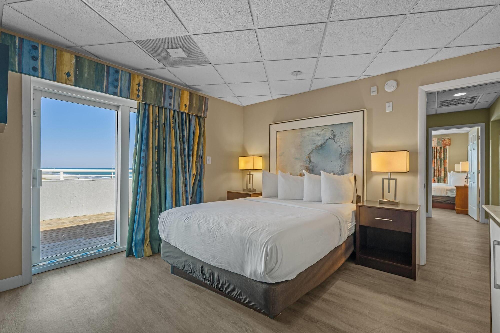 2 Bedrooms, Penthouse, Suite, Ocean Front