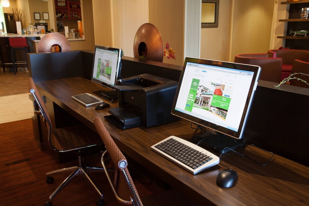 Courtyard By Marriott Burlington Williston 53/65