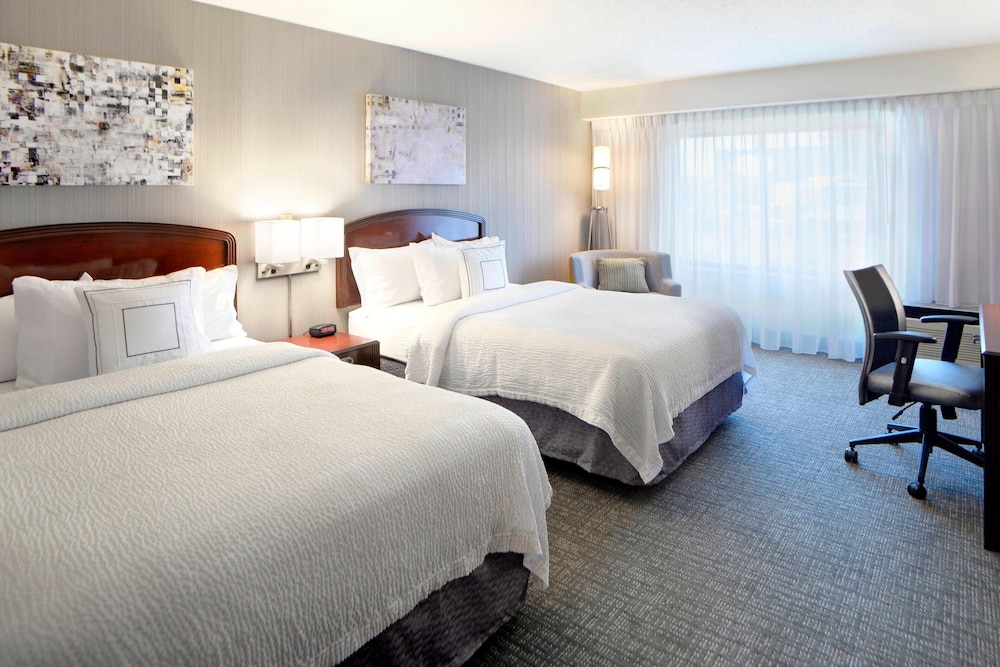 Courtyard By Marriott Kokomo 9/50
