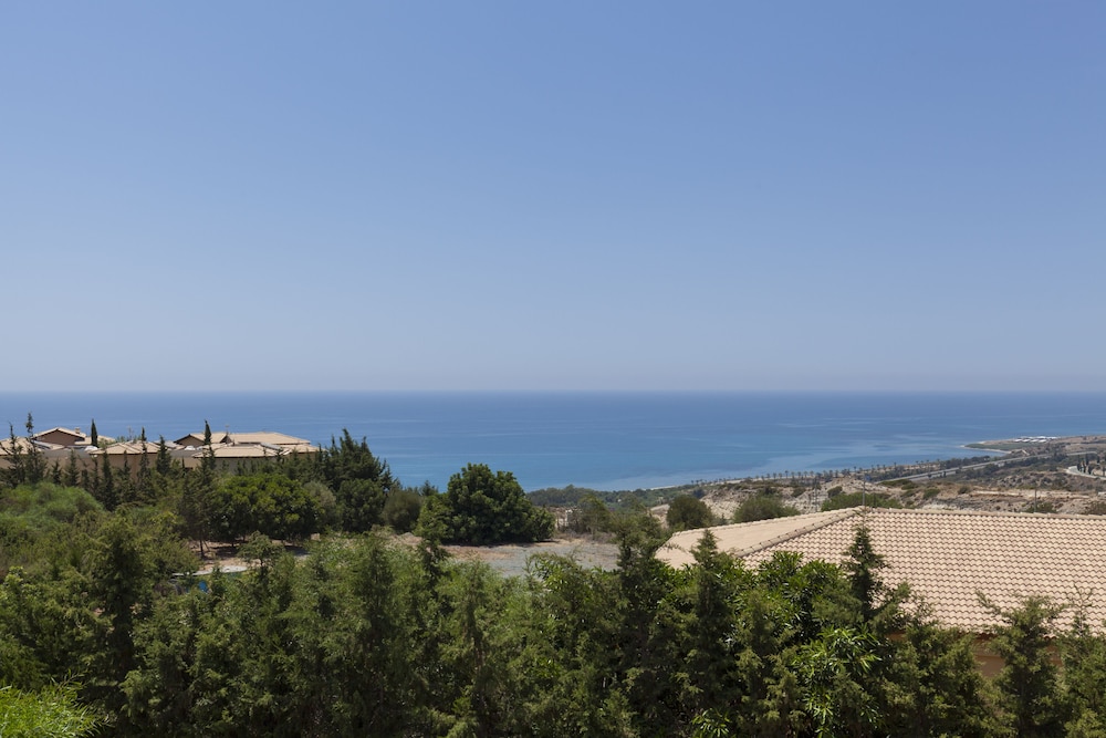 Aphrodite Hills Rentals - Junior Villas 47/50
