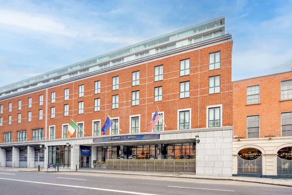The Trinity City Hotel 8/59