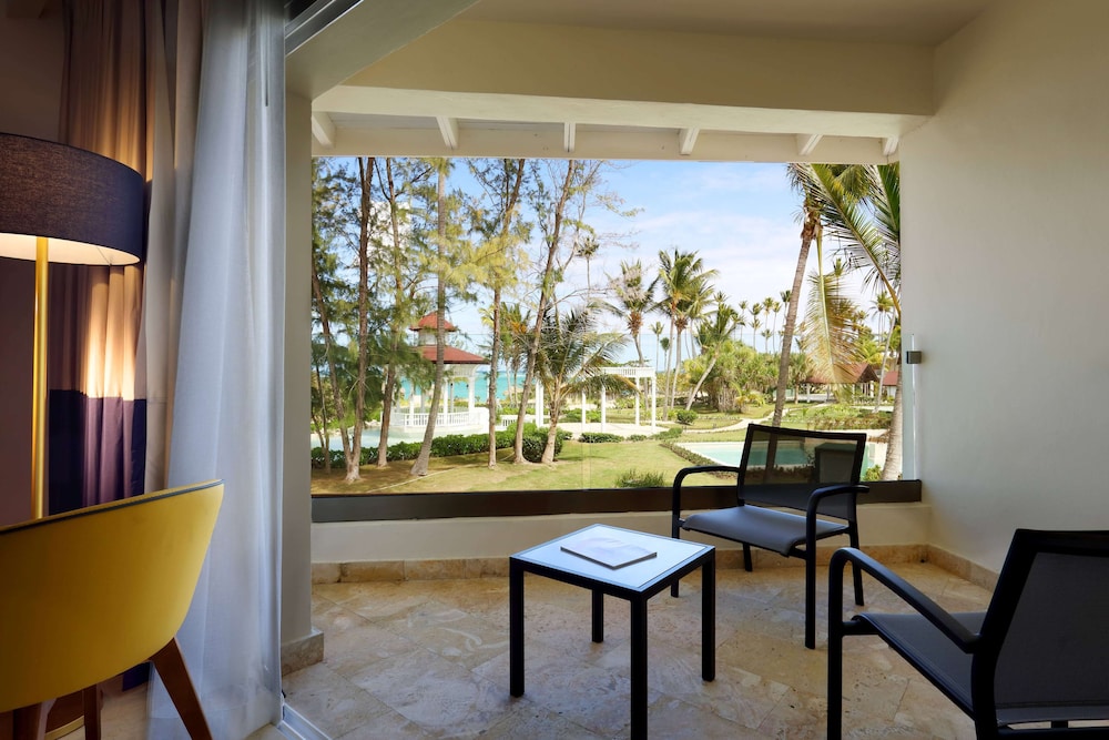 Grand Palladium Palace Resort Spa Casino All Inclusive 37/40