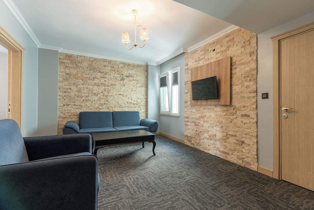 Fengo Hotel 57/69