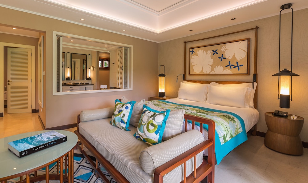 Constance Lemuria Praslin Seychelles 27/80