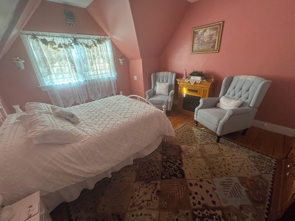 Gillis Grier Bed and Breakfast 14/50
