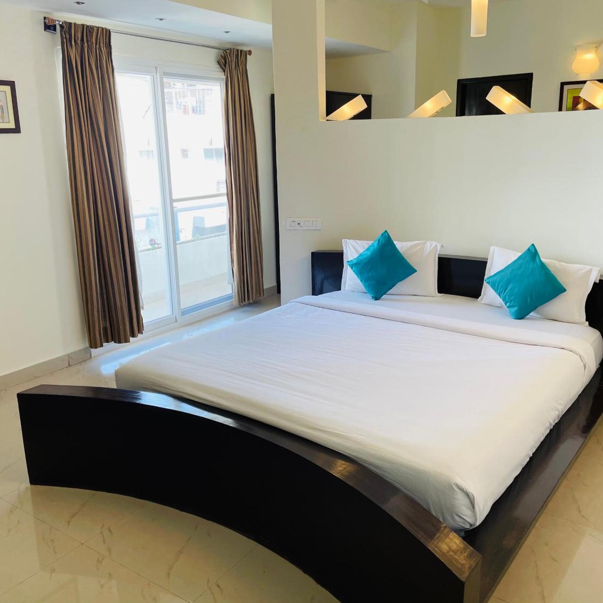 Niche Suites 17/36