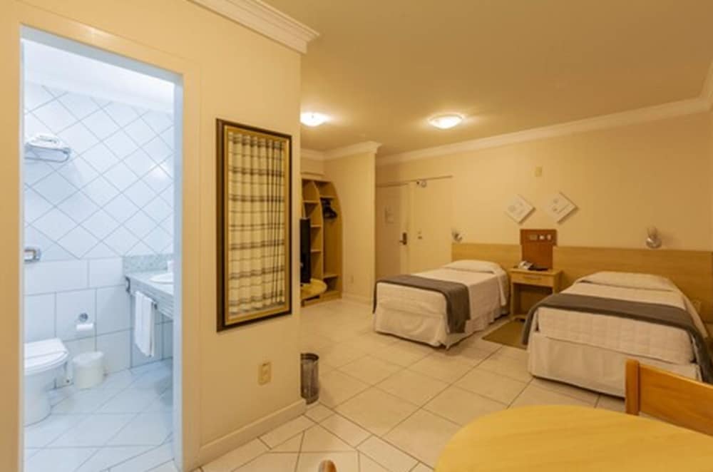 Tri Hotel Executive Criciuma 20/50