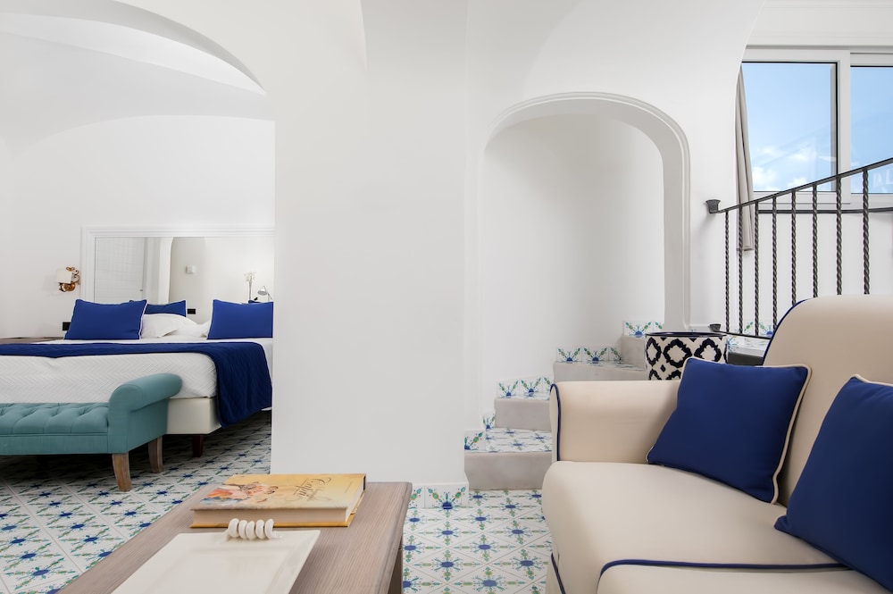 Hotel Mamela 43/75
