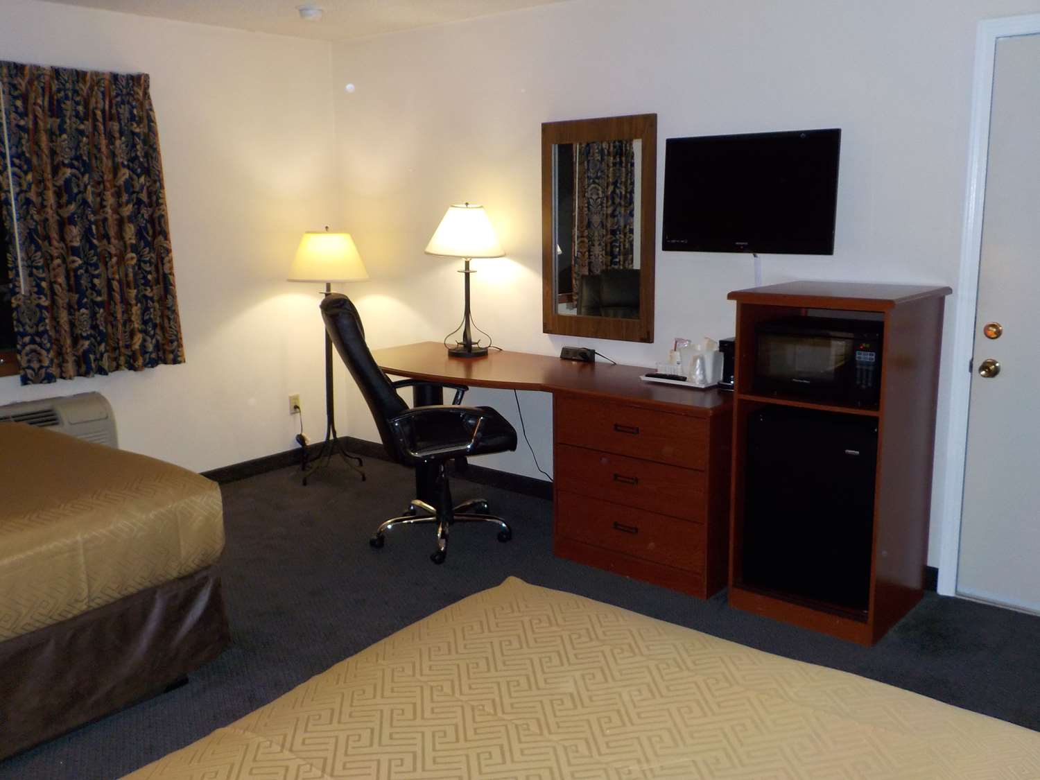 SureStay Hotel by Best Western Greenville 42/43