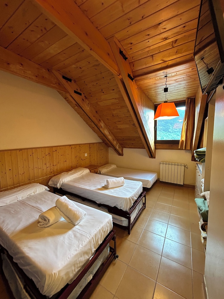 Hotel Taull 9/50