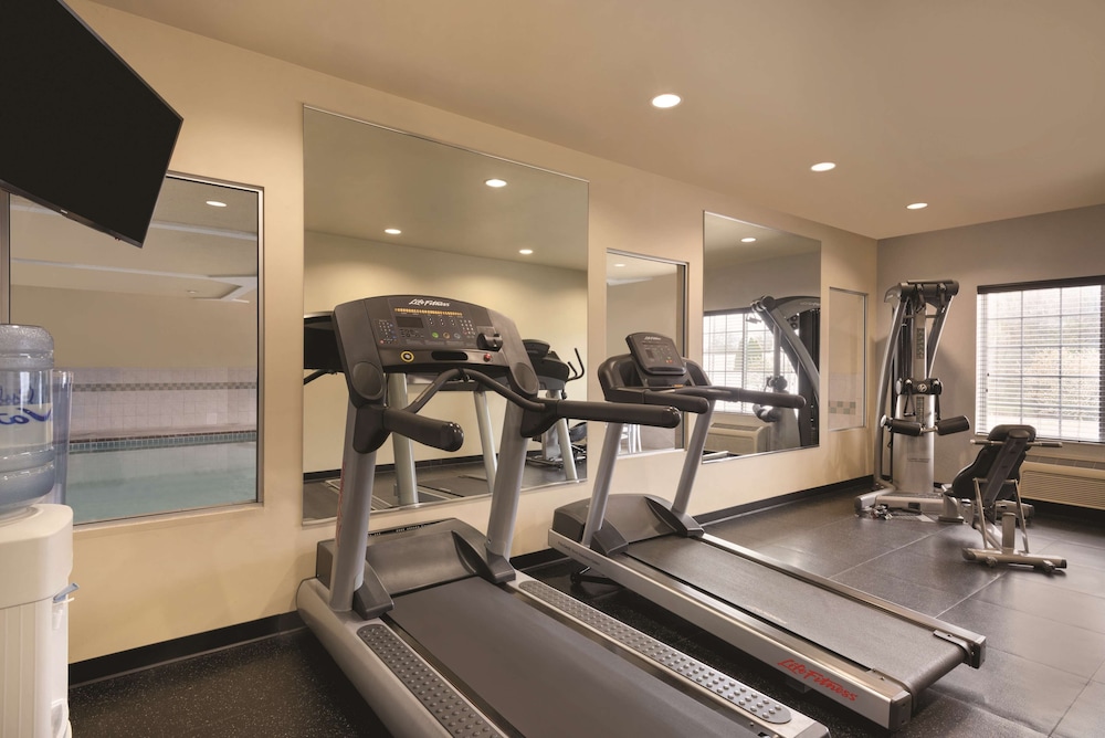 Country Inn Suites By Radisson Valparaiso In 13/28
