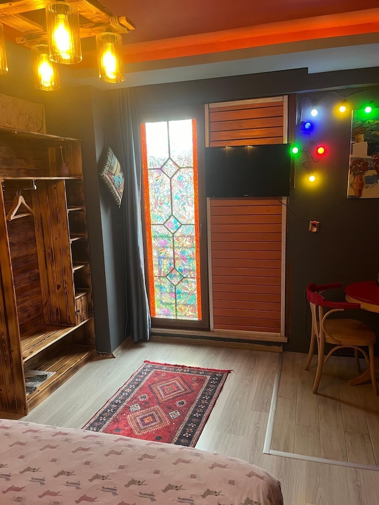 Marvel Suites - Adults Only 17/40