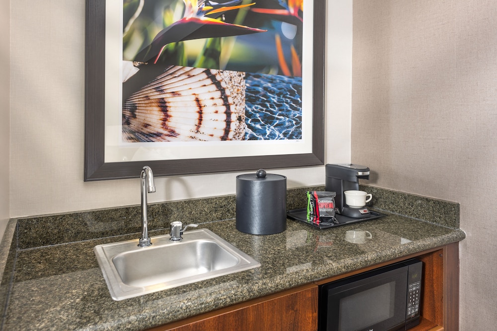 Ayres Hotel Laguna Woods 32/34